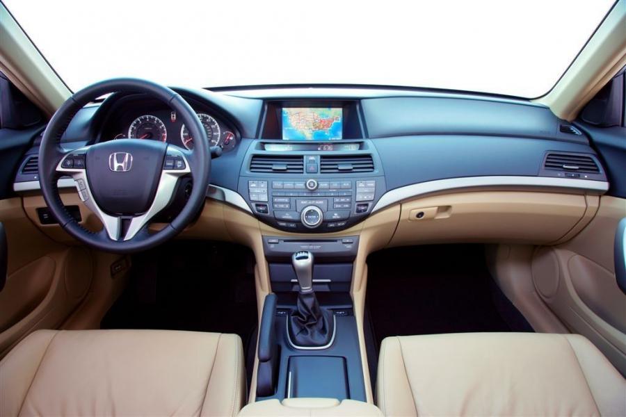  Honda Accord Coupe 2008 года  (US) (фото 18 из 39)